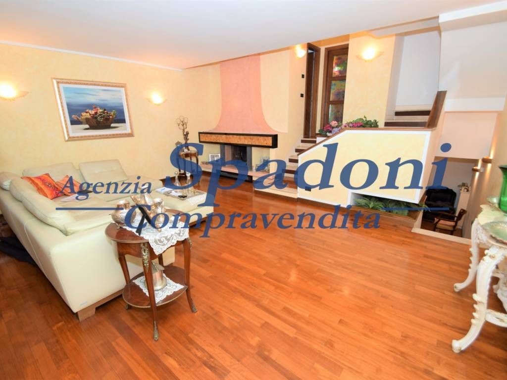 casa indipendente in vendita a Montecatini-Terme in zona Vico