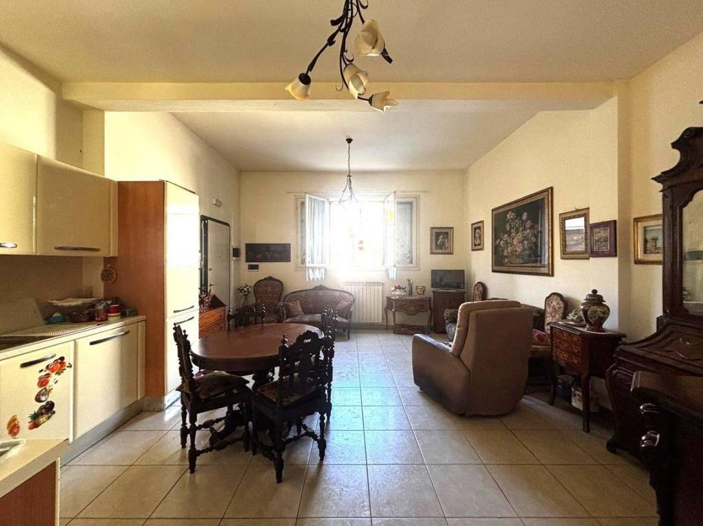 appartamento in vendita a Montecatini-Terme