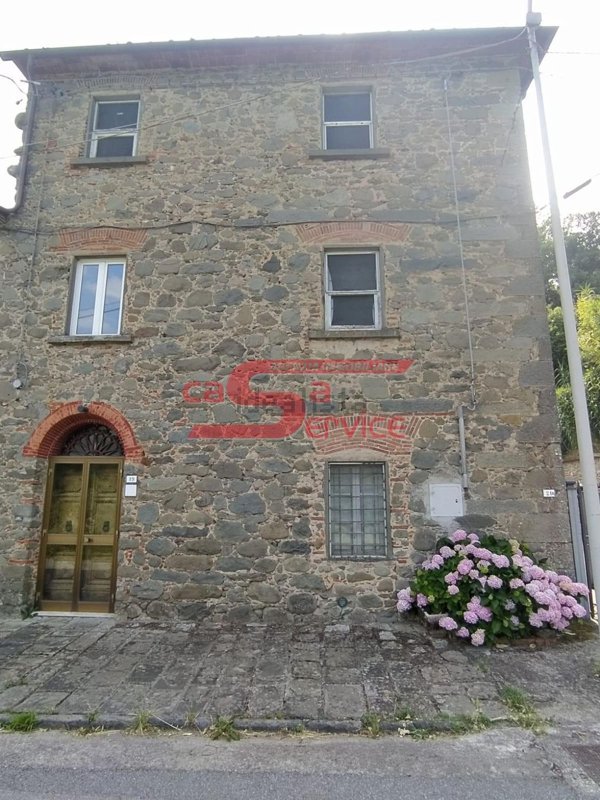 casa indipendente in vendita a Montecatini-Terme in zona Nievole