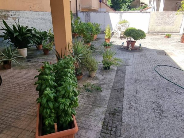 casa indipendente in vendita a Montecatini-Terme