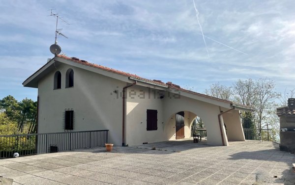 casa indipendente in vendita a Montecatini-Terme