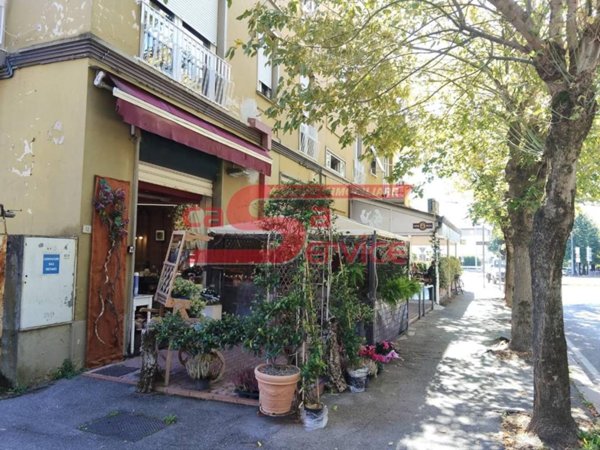 negozio in vendita a Montecatini-Terme in zona Vico