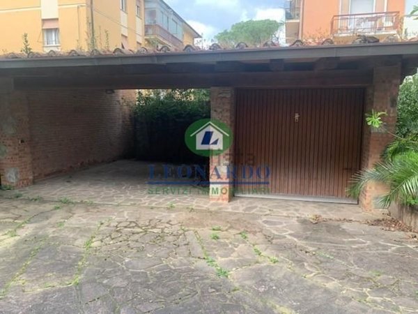casa indipendente in vendita a Montecatini-Terme