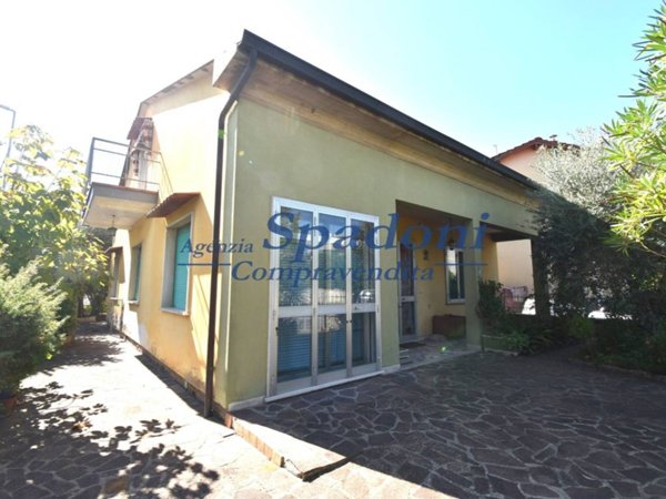 casa indipendente in vendita a Montecatini-Terme in zona Vico