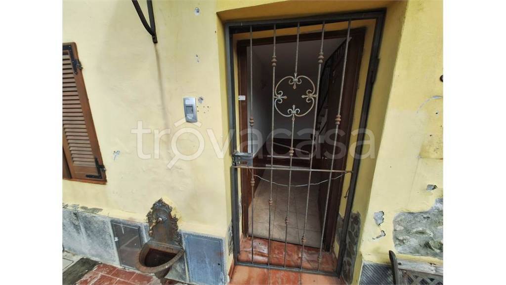 casa indipendente in vendita a Montecatini-Terme