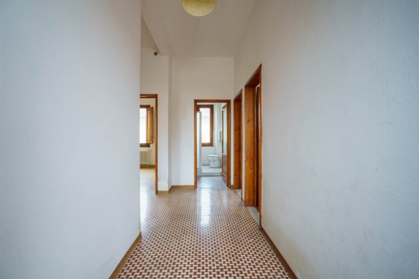 negozio in vendita a Montecatini-Terme