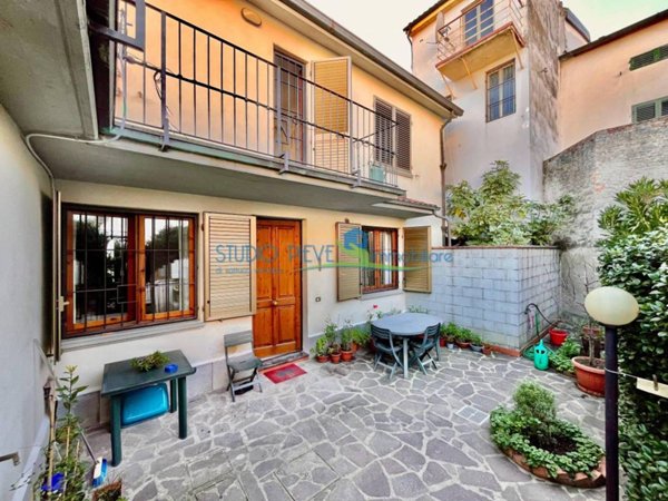 casa indipendente in vendita a Montecatini-Terme in zona Vico