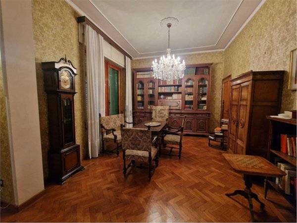 casa indipendente in vendita a Montecatini-Terme