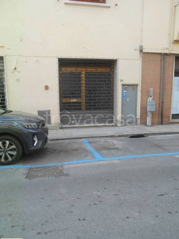 negozio in vendita a Montecatini-Terme in zona Vico
