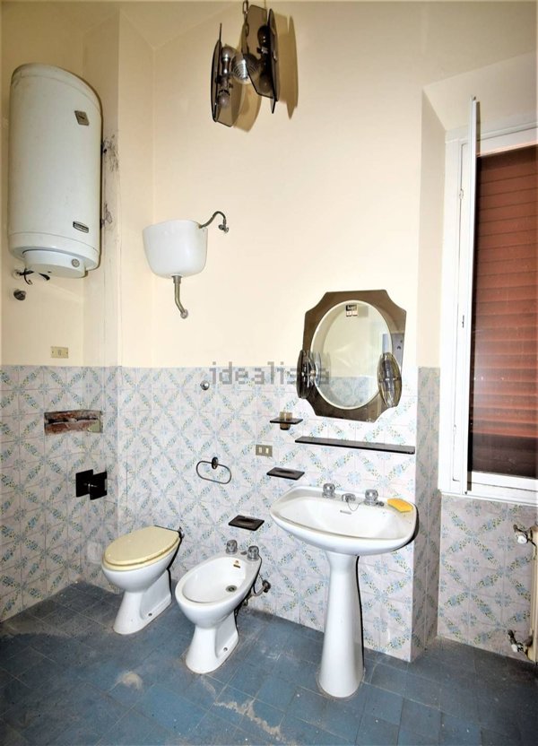 ufficio in vendita a Montecatini-Terme