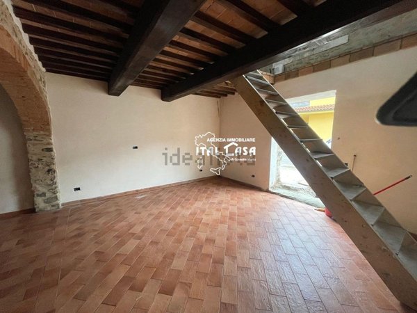 casa indipendente in vendita a Montecatini-Terme in zona Nievole