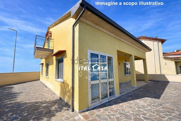 casa indipendente in vendita a Montecatini-Terme