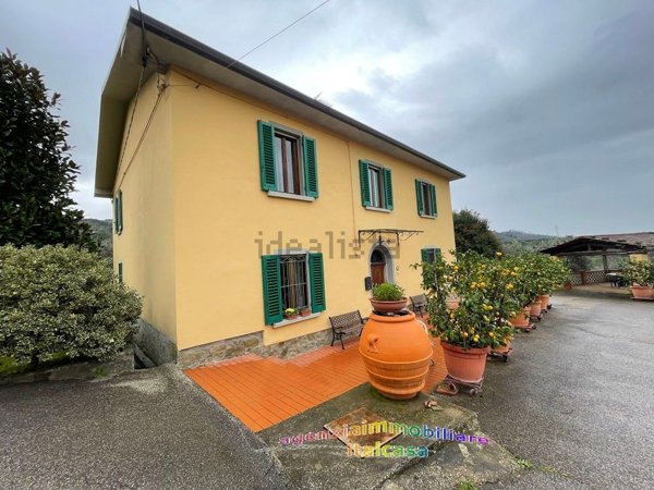 casa indipendente in vendita a Montecatini-Terme in zona Nievole