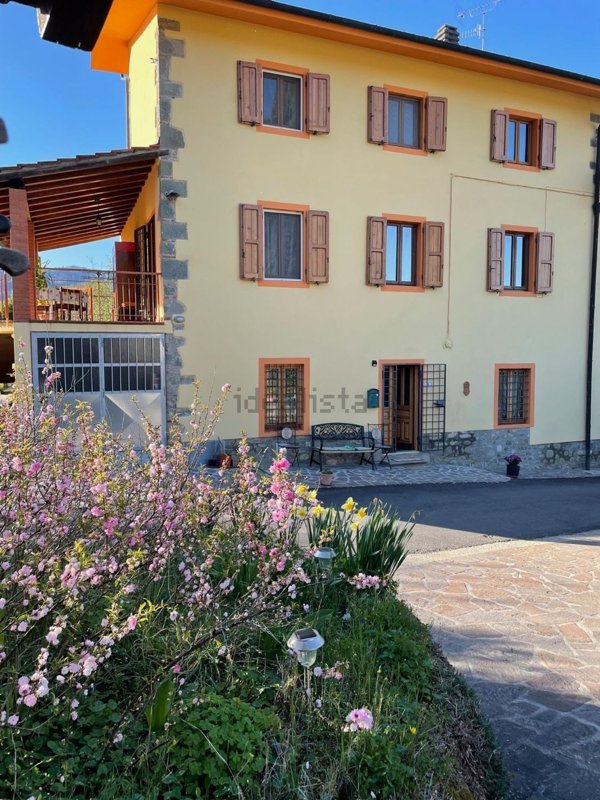 pentavano in vendita a Montecatini-Terme in zona Nievole