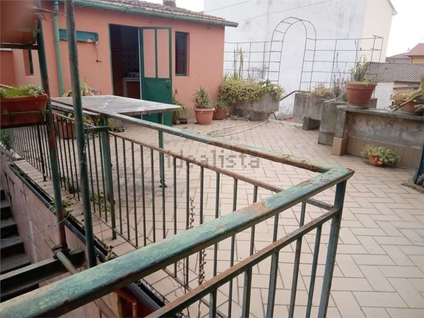 casa indipendente in vendita a Montecatini-Terme