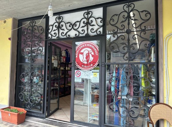 negozio in vendita a Montecatini-Terme in zona Vico