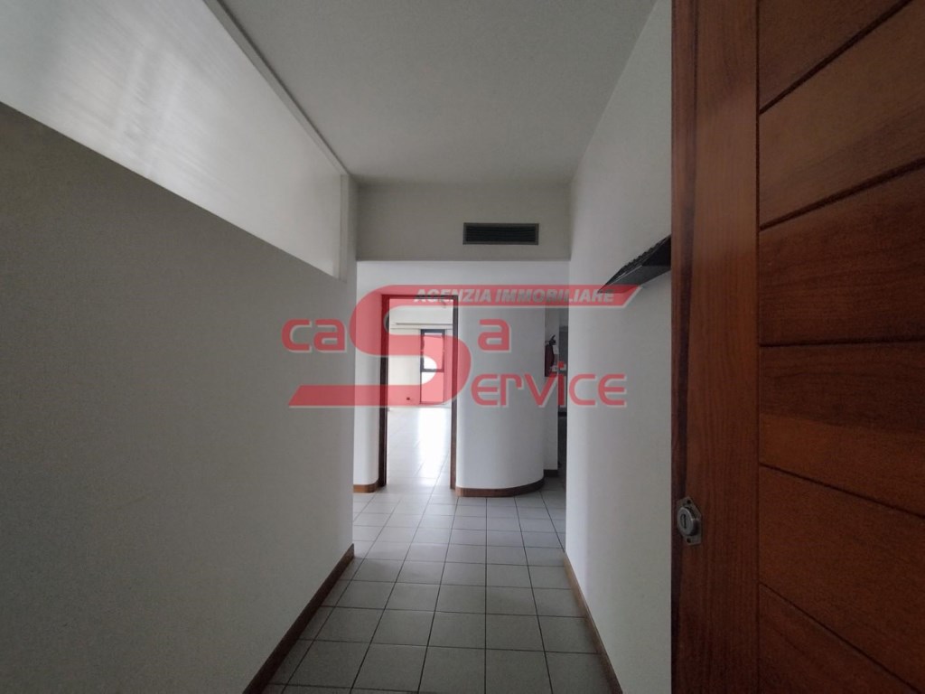 ufficio in vendita a Montecatini-Terme in zona Vico