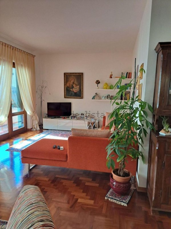 pentavano in vendita a Montecatini-Terme