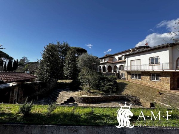 casa indipendente in vendita a Montecatini-Terme