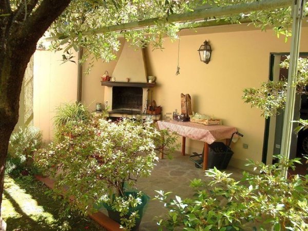 casa indipendente in vendita a Montecatini-Terme