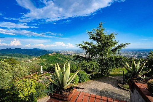 casa indipendente in vendita a Montecatini-Terme in zona Vico