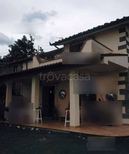 casa indipendente in vendita a Montecatini-Terme in zona Vico