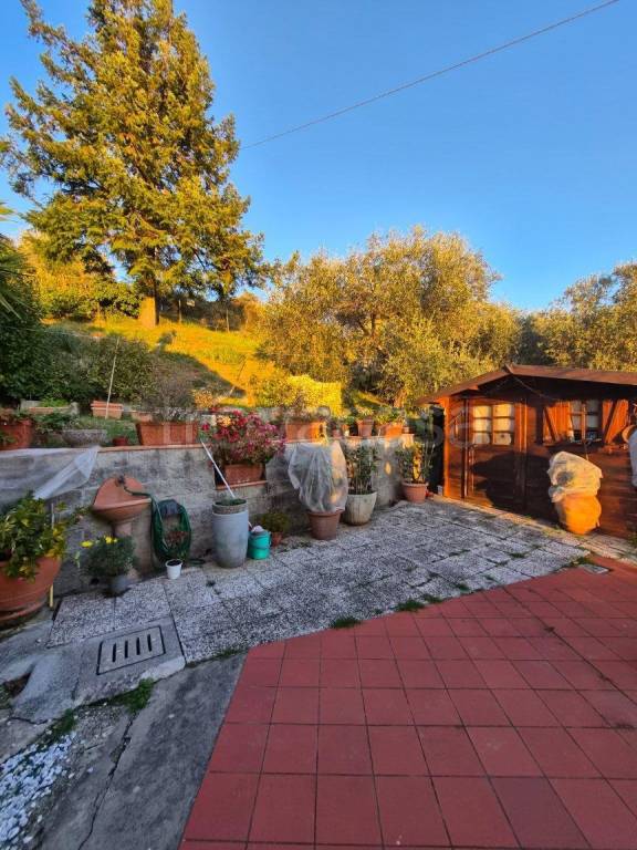 appartamento in vendita a Montecatini-Terme in zona Montecatini Alto