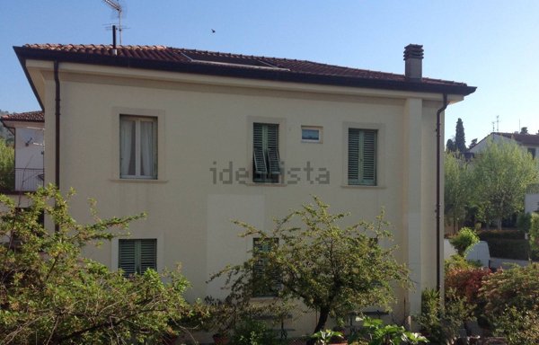 esavano in vendita a Montecatini-Terme