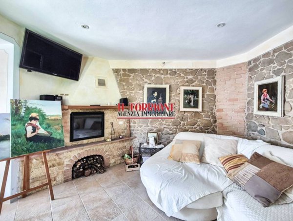 casa indipendente in vendita a Montecatini-Terme in zona Vico