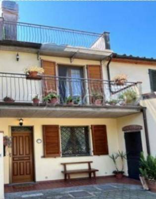 appartamento in vendita a Montecatini-Terme in zona Vico