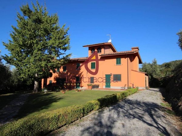 casa indipendente in vendita a Montecatini-Terme