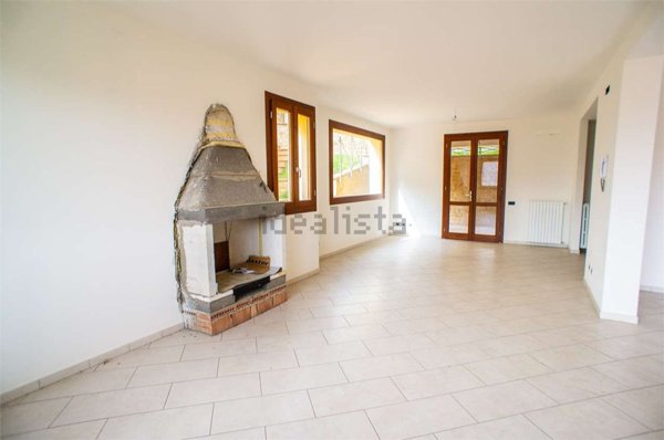 casa indipendente in vendita a Montecatini-Terme