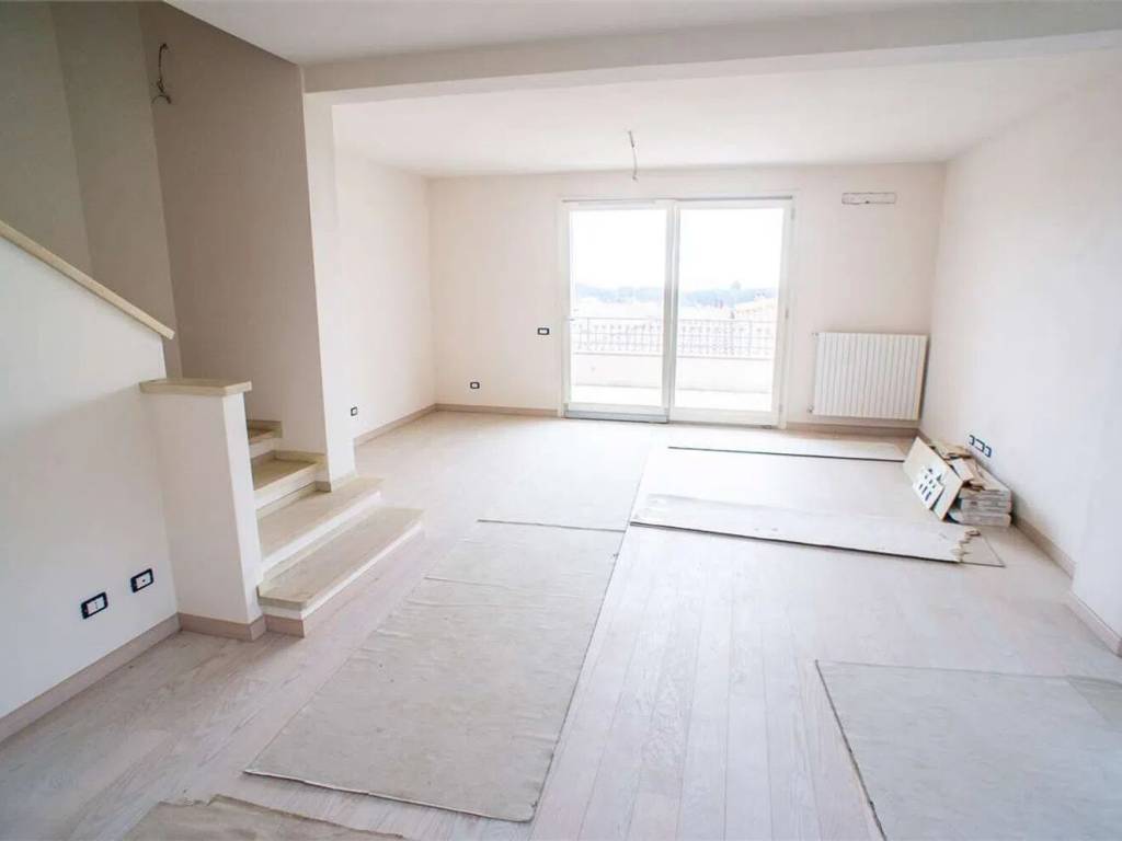 casa indipendente in vendita a Montecatini-Terme