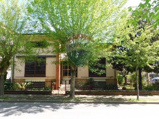 casa indipendente in vendita a Montecatini-Terme