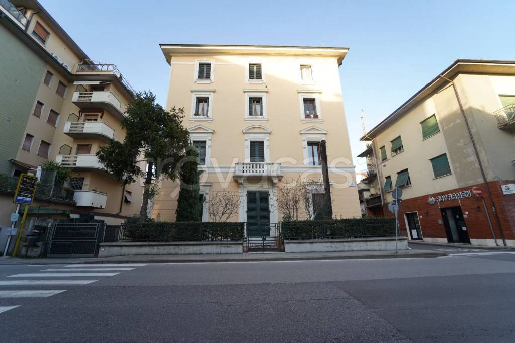 appartamento in vendita a Montecatini-Terme in zona Vico
