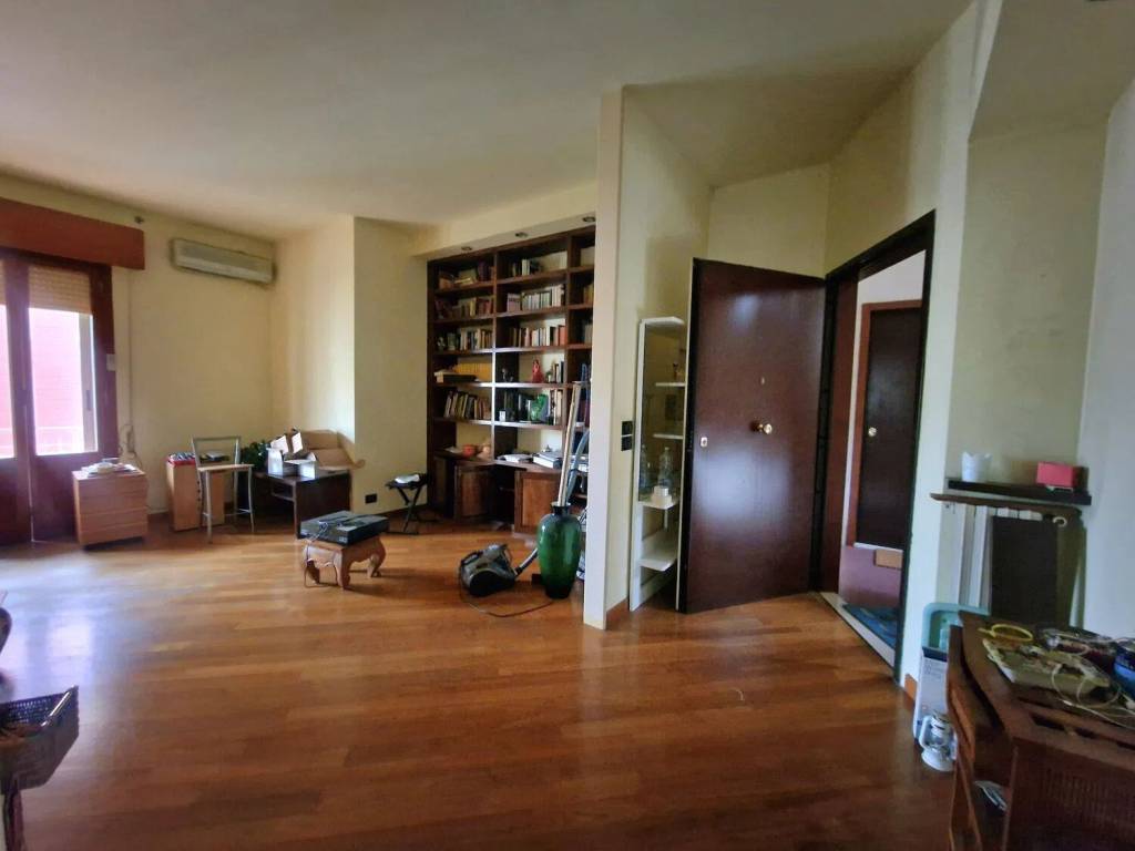 appartamento in vendita a Montecatini-Terme