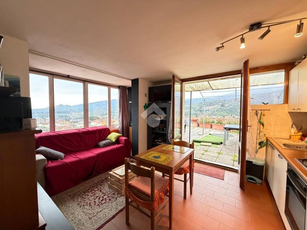 appartamento in vendita a Montecatini-Terme