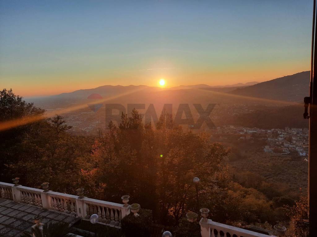 villa in vendita a Montecatini-Terme in zona Vico