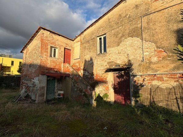 casa indipendente in vendita a Montecatini-Terme in zona Vico