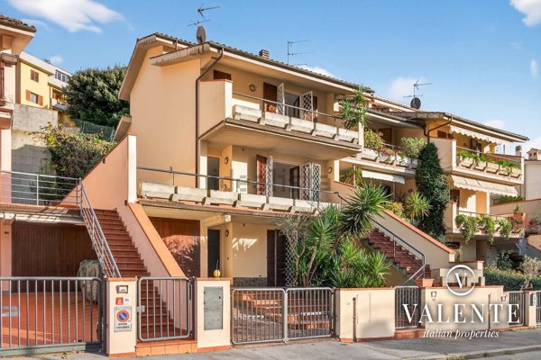 casa indipendente in vendita a Montecatini-Terme