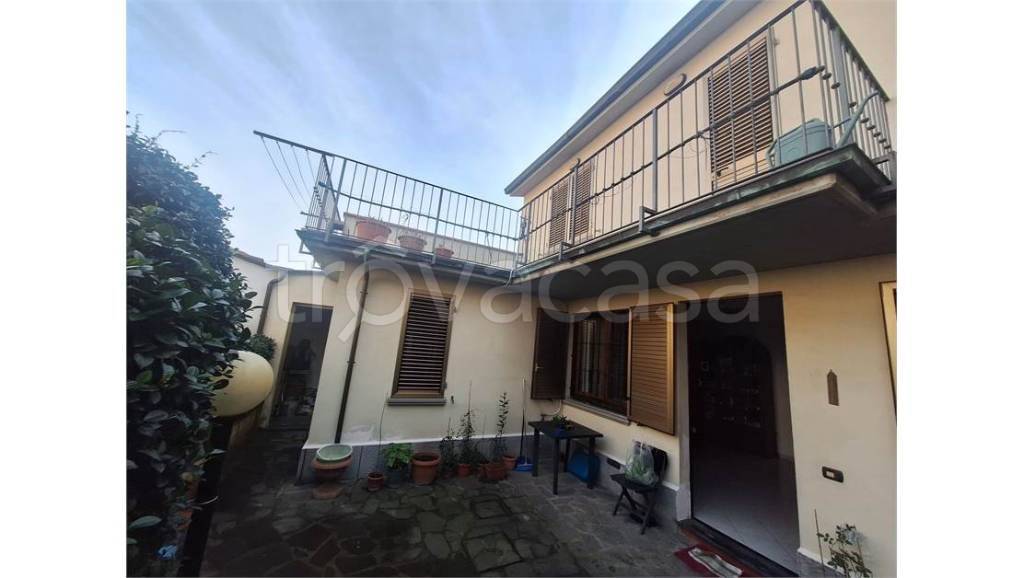 casa indipendente in vendita a Montecatini-Terme in zona Vico