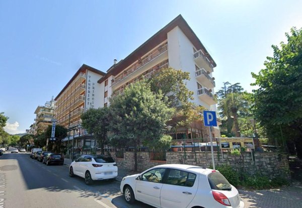 negozio in vendita a Montecatini-Terme in zona Vico