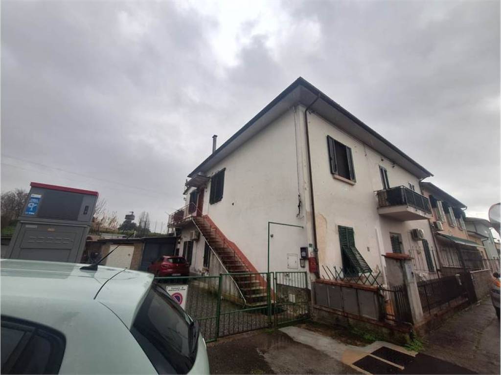 appartamento in vendita a Montecatini-Terme in zona Vico