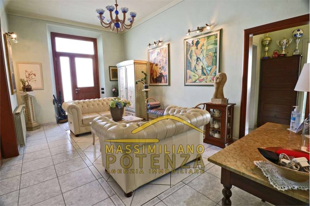 casa indipendente in vendita a Montecatini-Terme in zona Vico