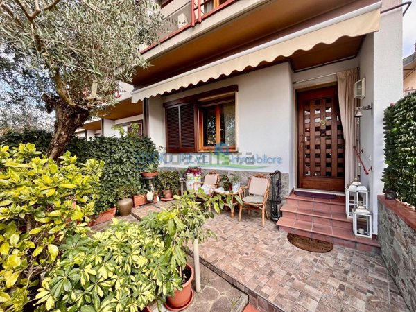 casa indipendente in vendita a Montecatini-Terme