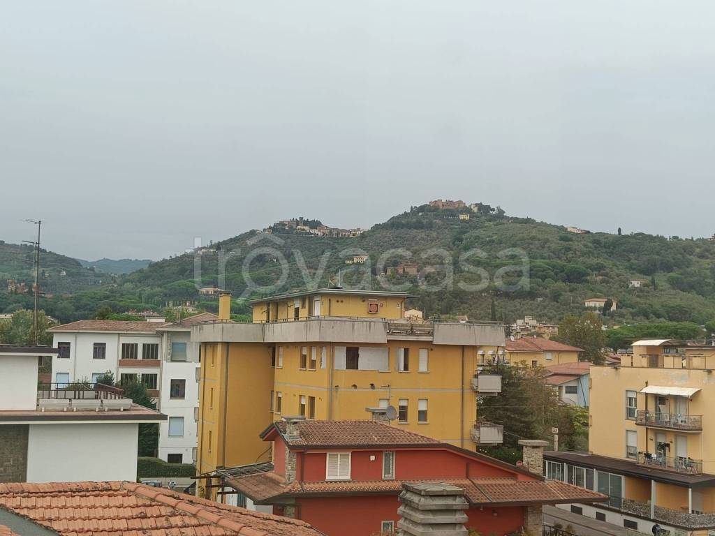 appartamento in vendita a Montecatini-Terme in zona Vico