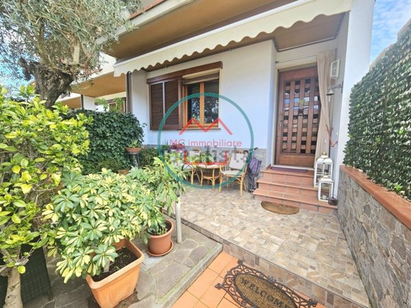 casa indipendente in vendita a Montecatini-Terme