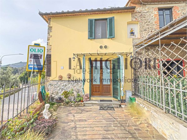 casa indipendente in vendita a Montecatini-Terme in zona Vico