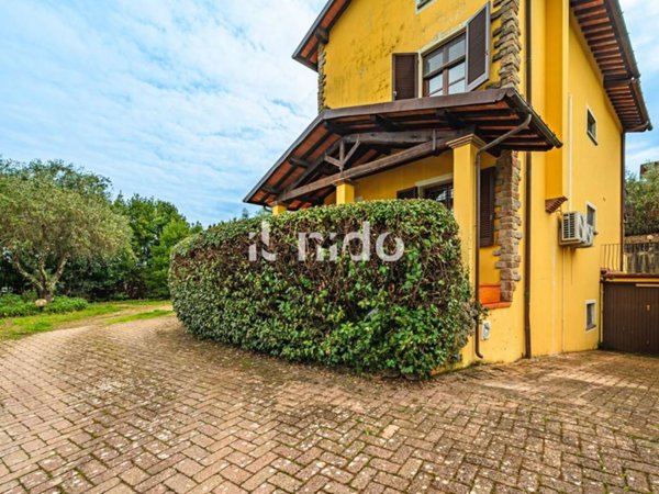 casa indipendente in vendita a Montecatini-Terme in zona Vico