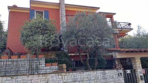 casa indipendente in vendita a Montecatini-Terme in zona Vico
